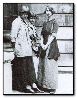 cropheads_321 Dora Carrington, Barabara Hiles, and Dorothy Brett